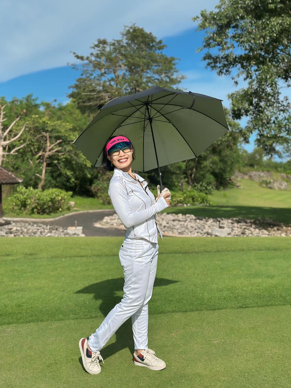 LGS-024A || Golf Set - White Color Long Sleeve and Mock Neck Top with a Black Double Sliders Zipper and Thread Stitching Patterns, Polyester with Embossed Fabric and White Straight Slim Fit Trousers with Belt Loop at the Waist - Image 6